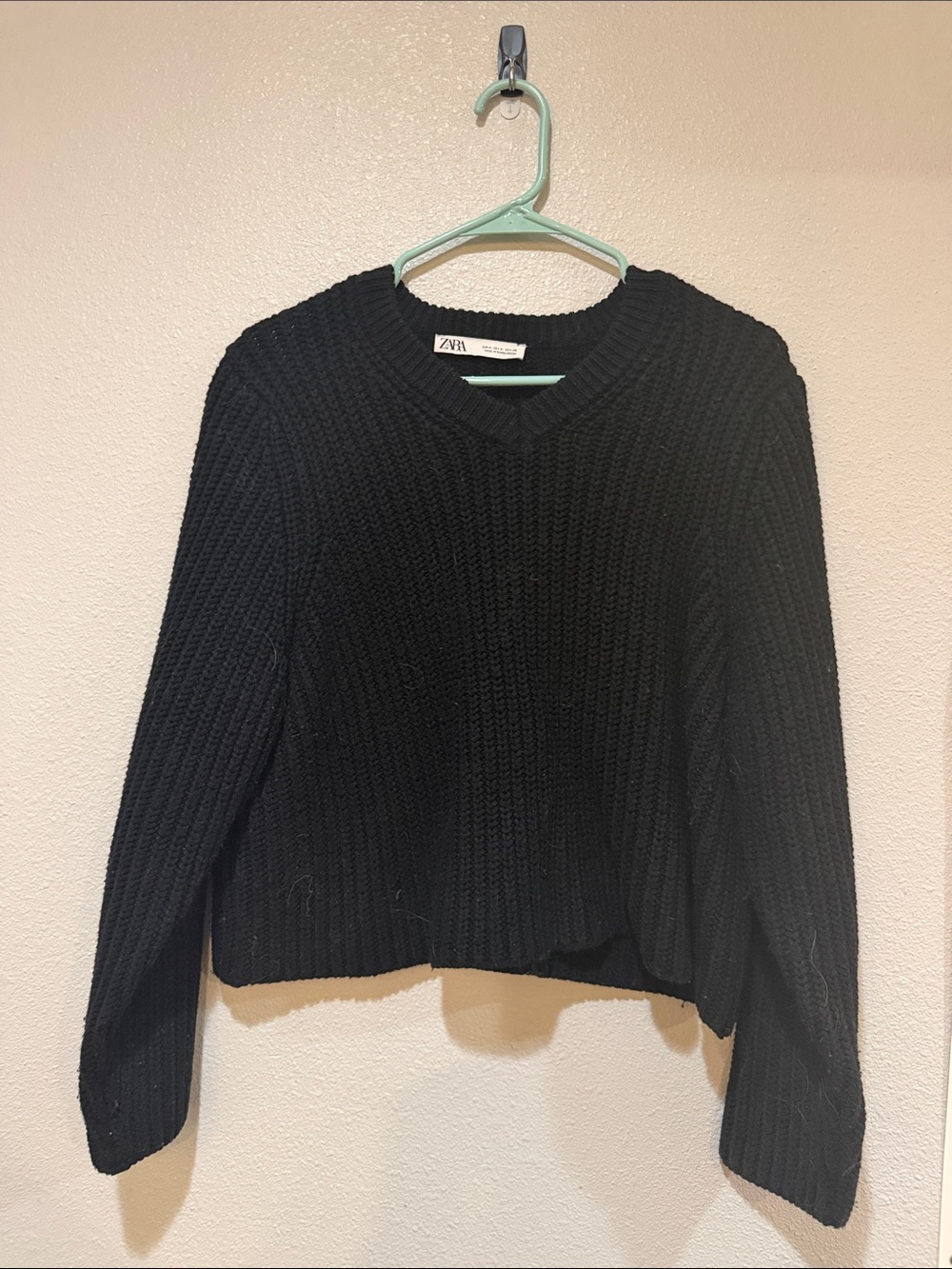 Zara Black Chunky V-Neck Sweater